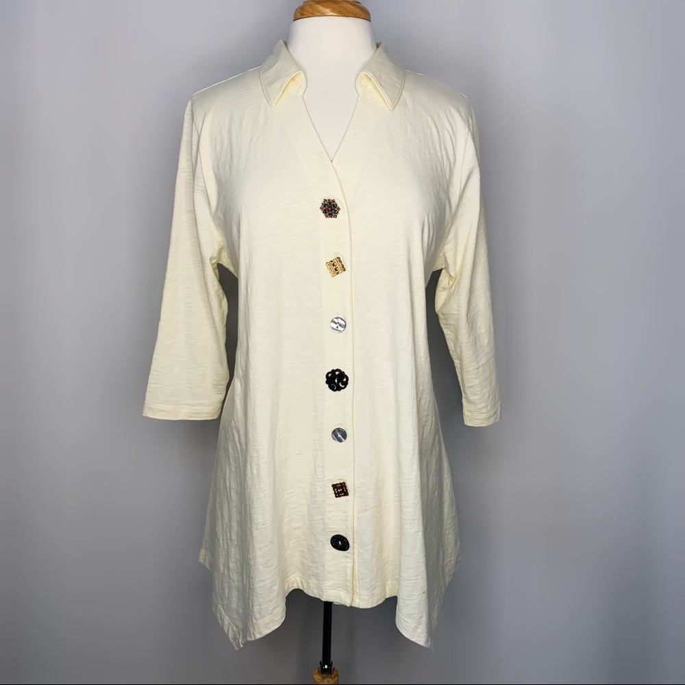 Women's Cream Button-Front Collared Beautiful Tunic Top Gorgeous Button Detail